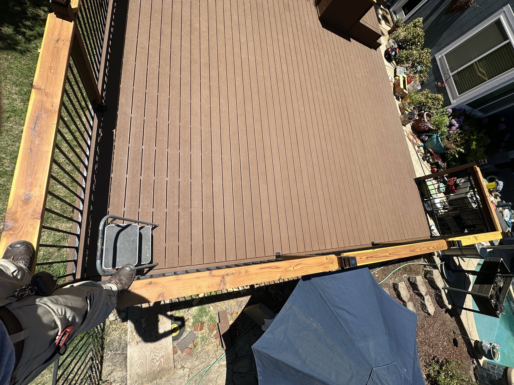 Custom Deck & Outdoor Living